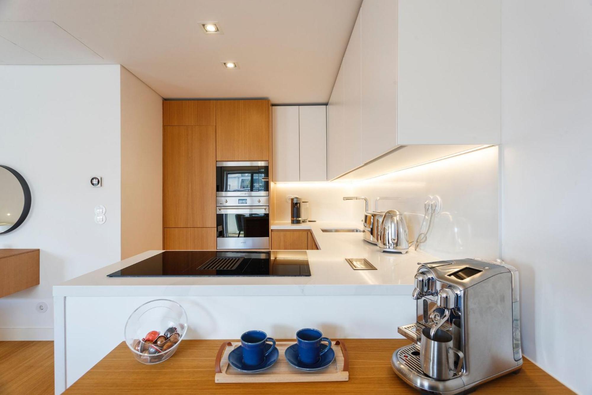 Luxury Suite With Balcony And Shared Accommodation In The Parque Eduardo VII Area Lisboa Εξωτερικό φωτογραφία